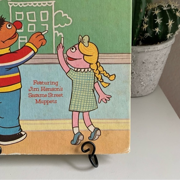 1980 I like School Sesame Street by Michaela Muntean Book - Picture 4 of 13